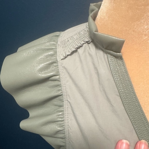 MELISSA NEPTON Reese Sage Ruffled Cap Sleeve Blouse XS - Picture 3 of 12